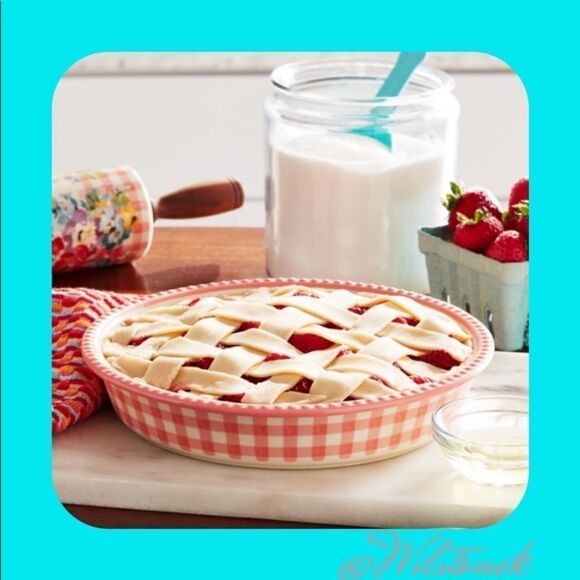 The Pioneer Woman Sweet Romance Blossoms pink gingham 9 inch baking dish - Picture 2 of 6